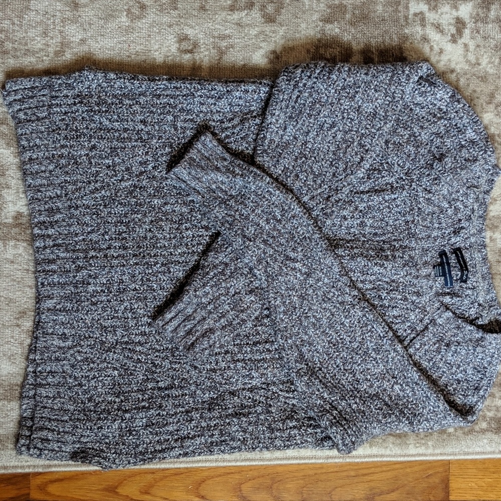 American Eagle Knit Sweater